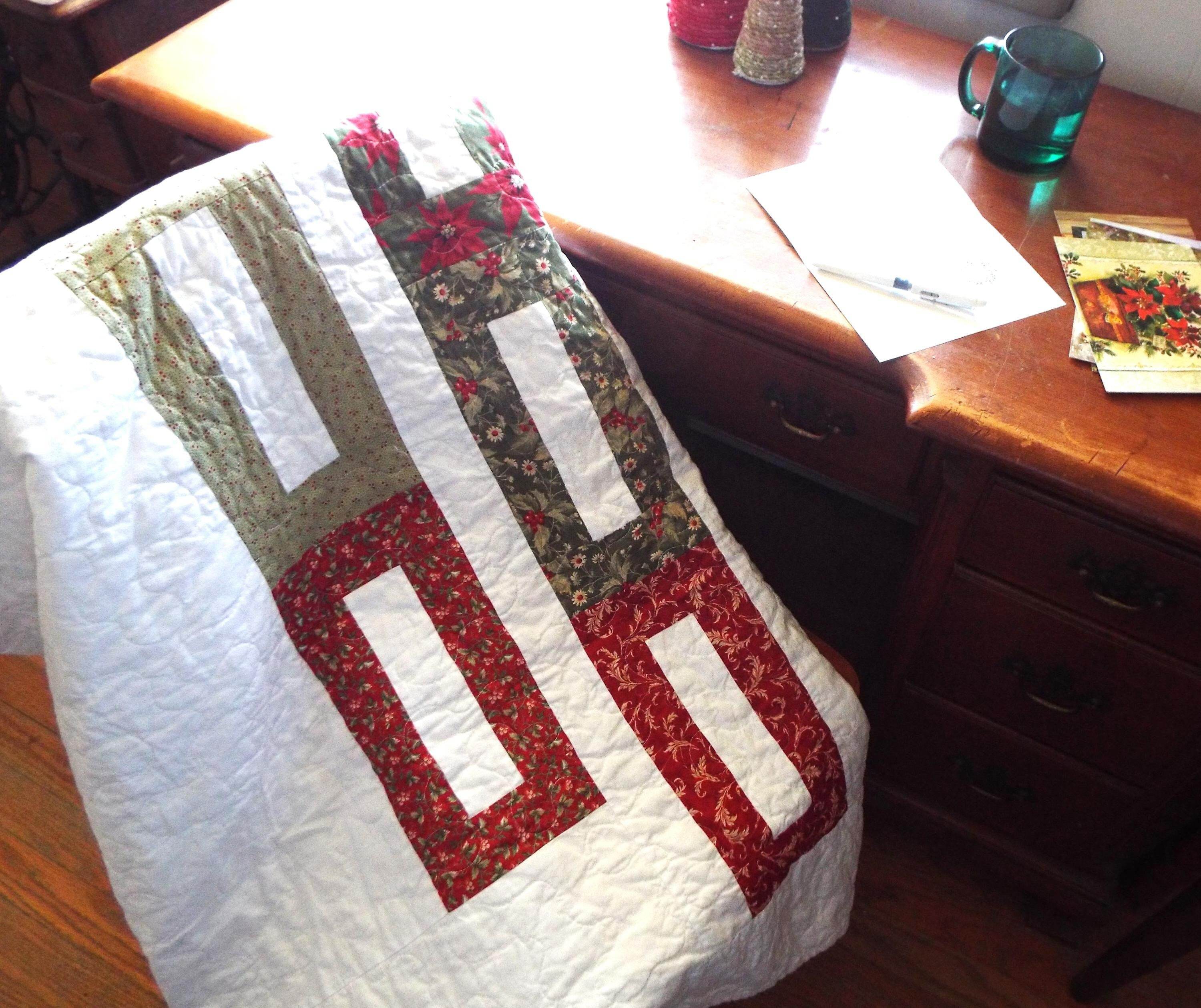 Handmade Minimal Holiday Throw in Traditional Colors - SQ Squared Creations