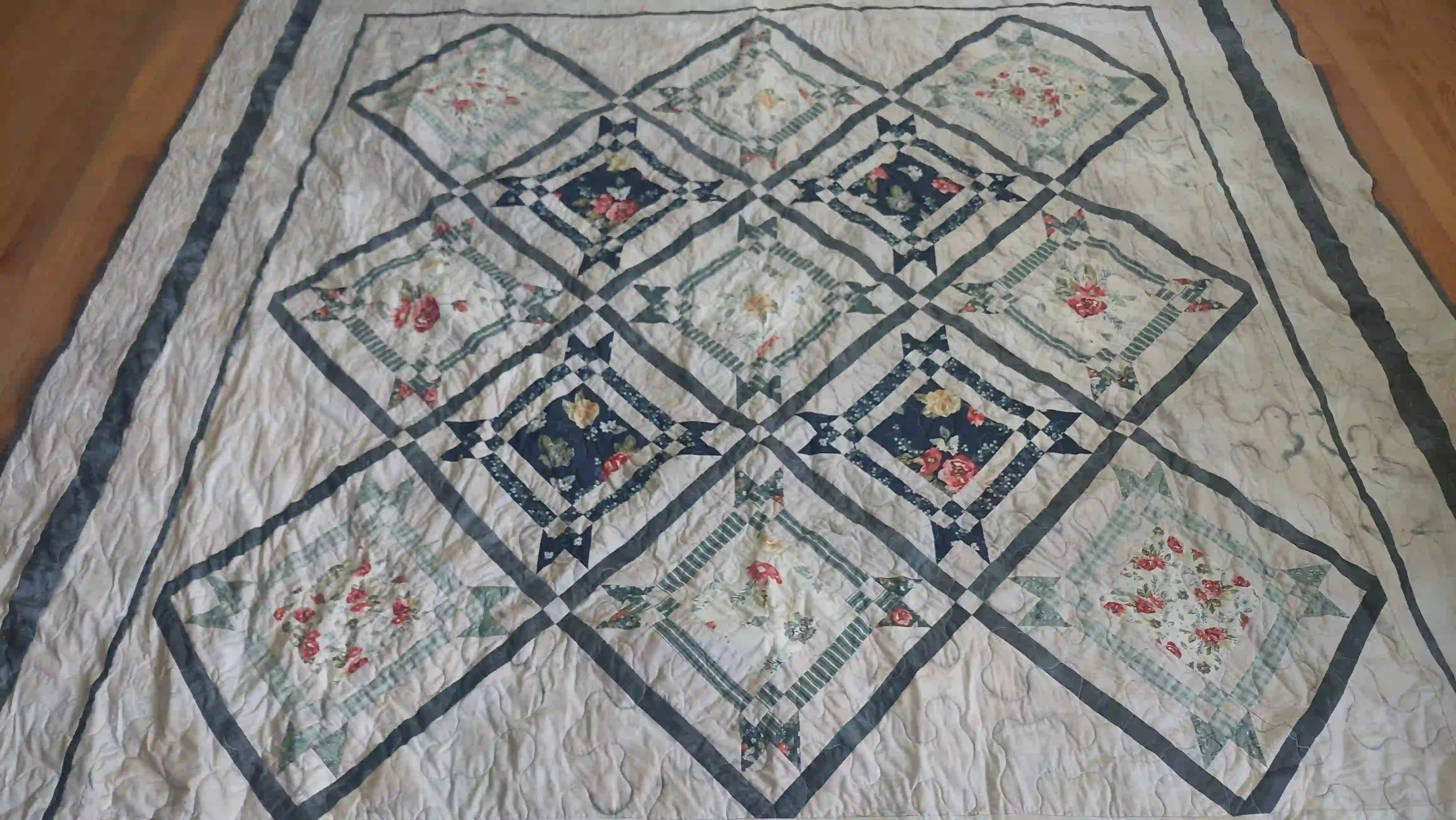 Framed Botanicals Twin Quilt alternate lay showing the center more clearly, along with dye transfer sections.